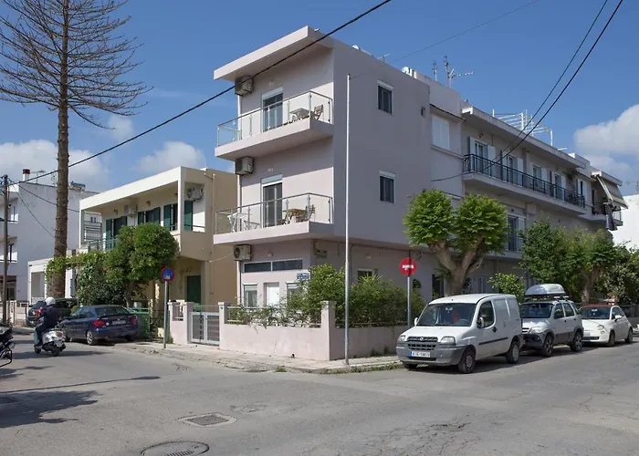 Mary\'S Maisonette
